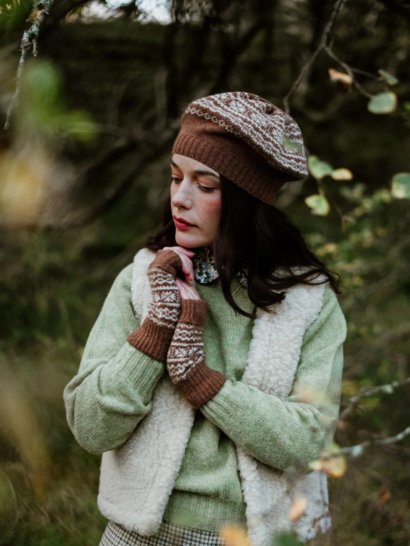 Auld Stock Two-Colour Fairisle Half Finger Gloves