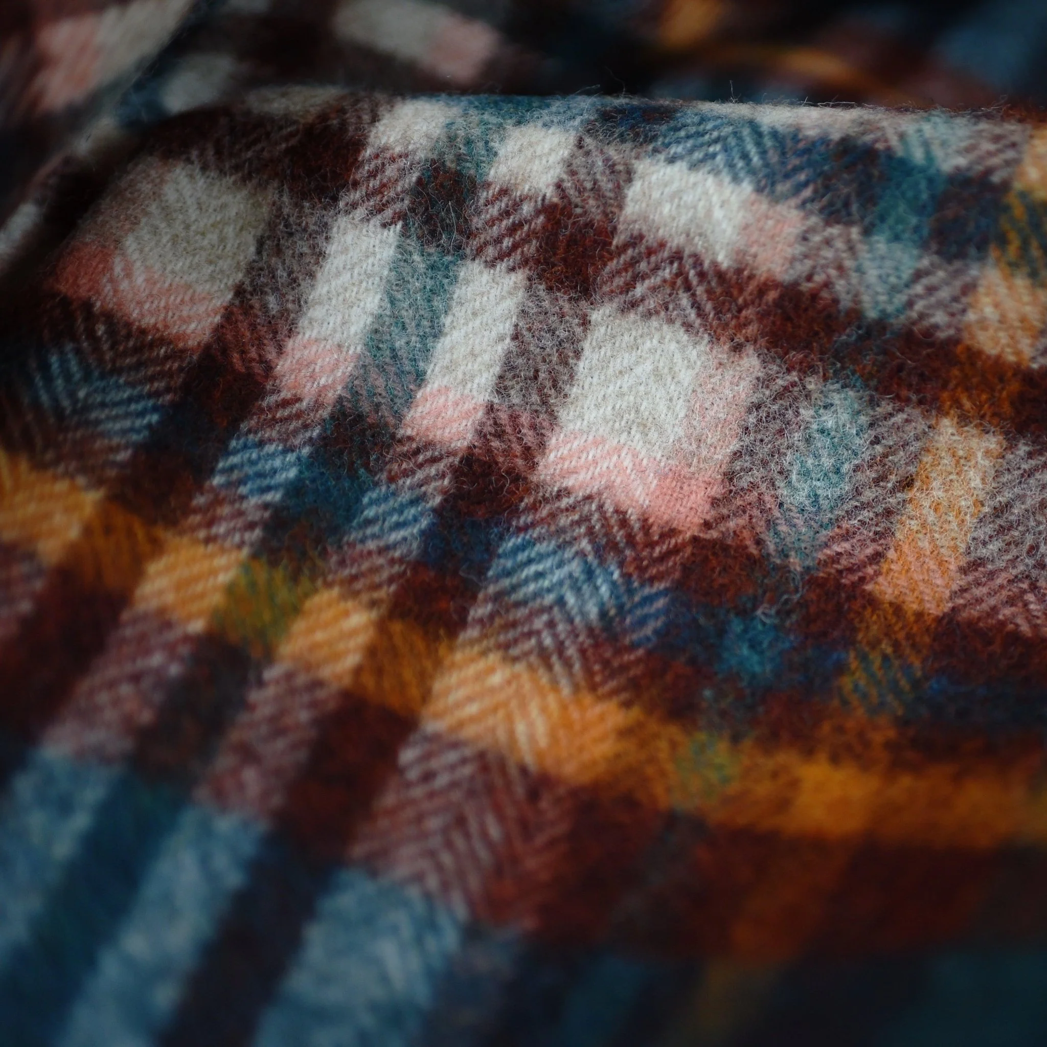 Auld Stock Abriachan Lambswool Throw - Image 2