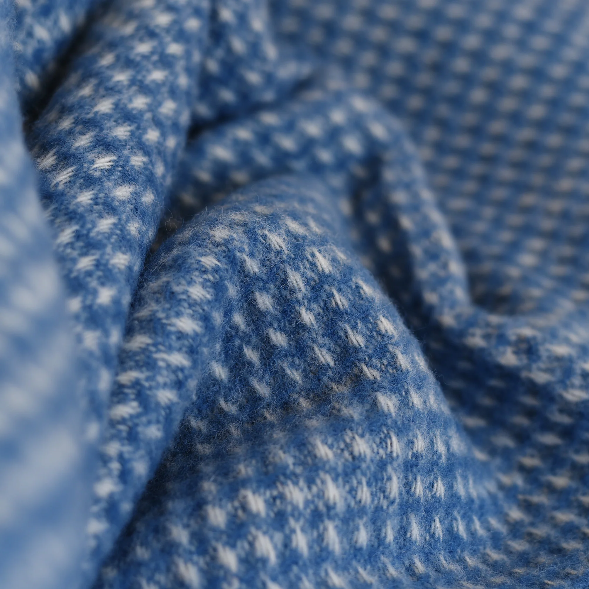 Honeycomb Lambswool Throw - Image 5