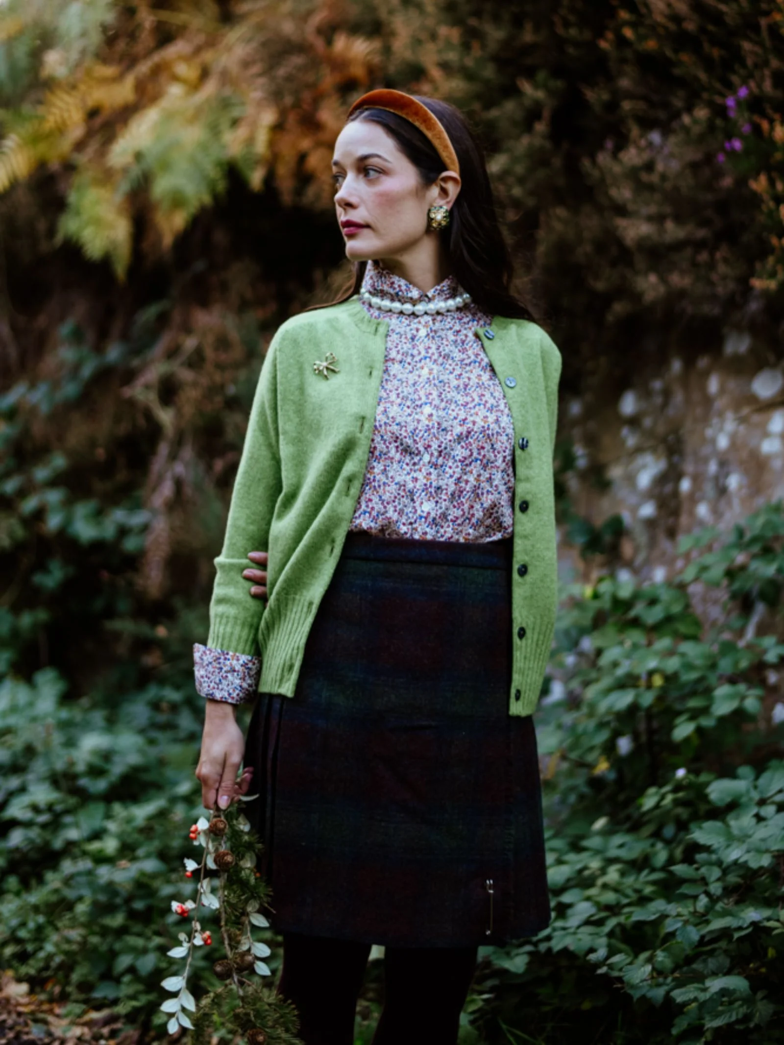 Geelong Lambswool Crew Cardigan - Image 5